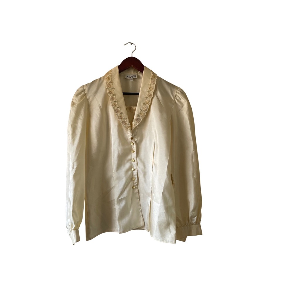 Nilani Vintage Cream Satin Lace Trim Blouse Puff Sleeve Button Front Size 6‎